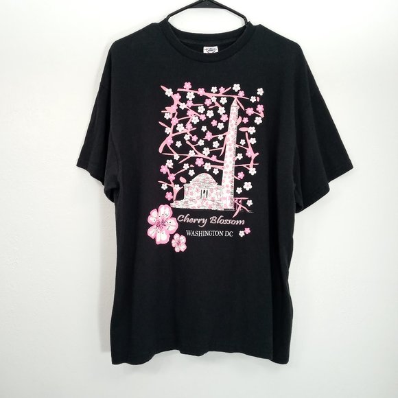 Delta Tops - Vintage Delta Cherry Blossoms Washington D.C. Pink Flower Kawaii Graphic T-Shirt